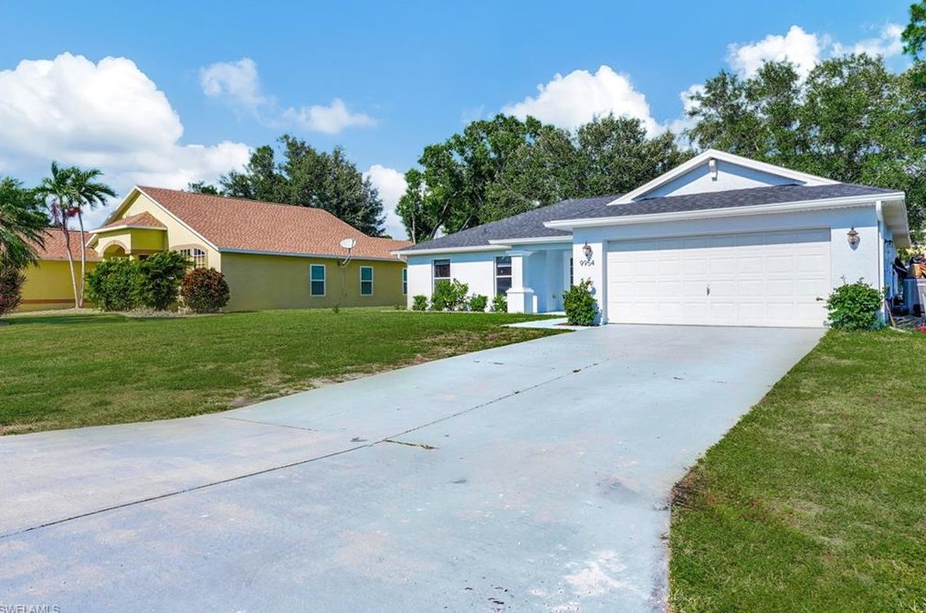 9954 Country Oaks Dr, Fort Myers, FL 33967-6215