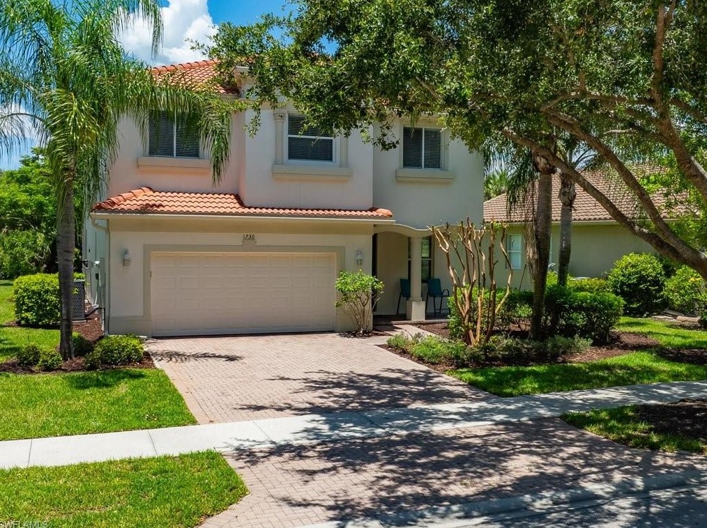 1730 Birdie Dr, Naples, FL 34120-0540