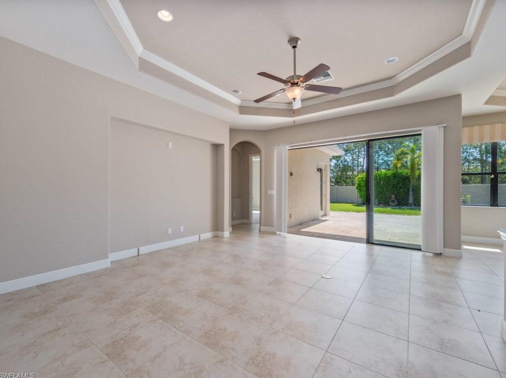 1638 Serrano Cir, Naples FL 34105-4953 exterior