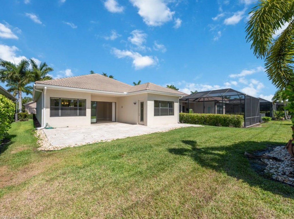 1638 Serrano Cir, Naples FL 34105-4953 exterior