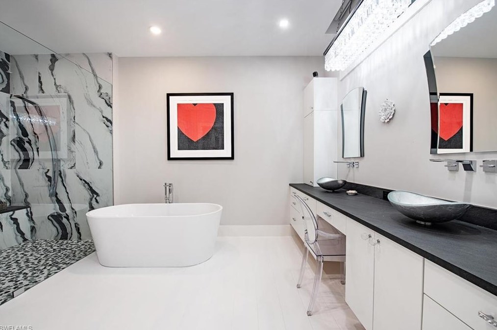 739 5 Ave, Naples FL 34117-4114 exterior