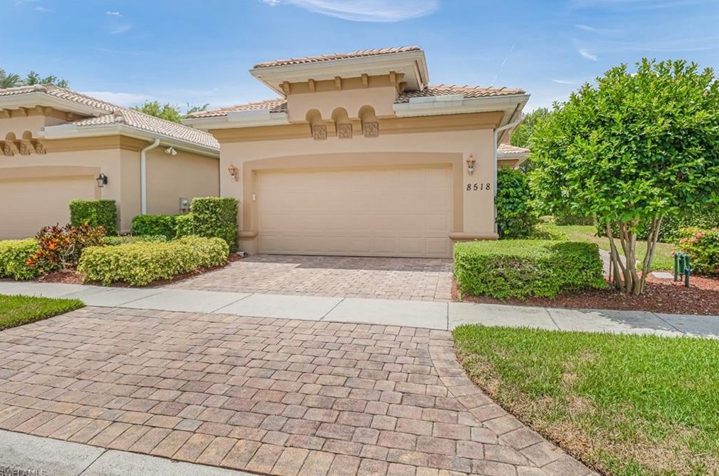8518 Chase Preserve Dr, Naples, FL 34113-2690