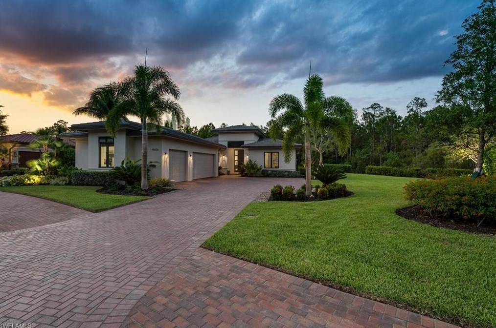 16826 Cabreo Dr, Naples, FL 34110-3272