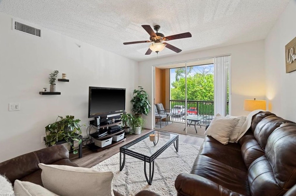 1200 Reserve Way #205, Naples, FL 34105