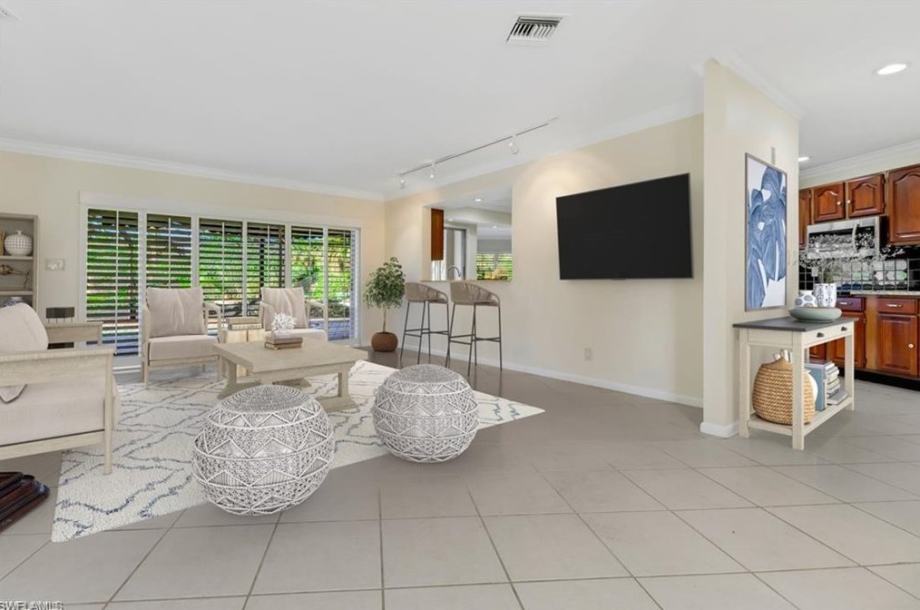 449 Cypress Way E, Naples, FL 34110