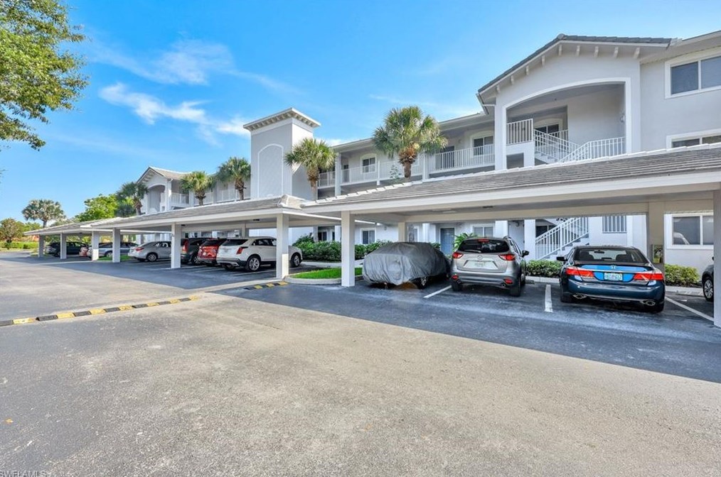 7804 Regal Heron Cir, Naples, FL 34104-5848