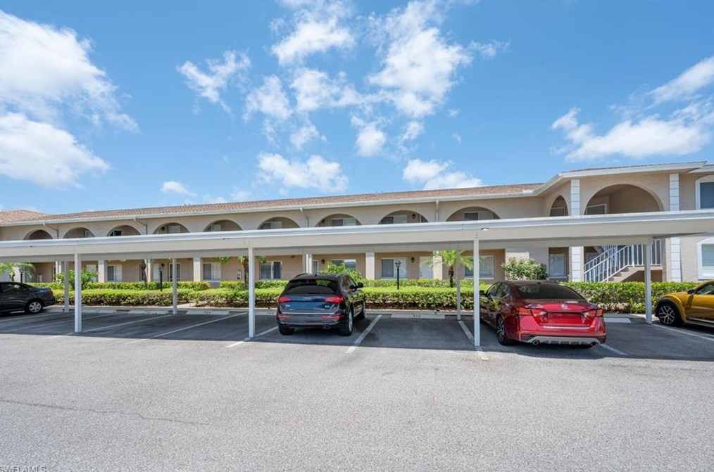240 Pebble Beach Blvd #712, Naples, FL 34113