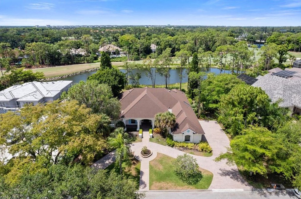 2512 Spicebush Ln, Naples, FL 34105-3018