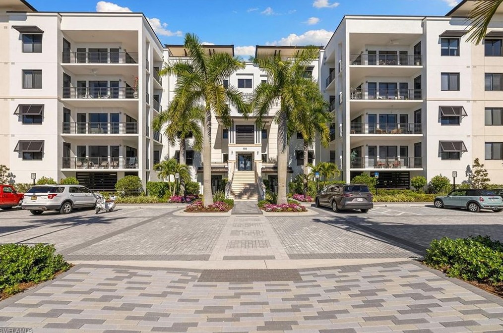 1115 Central Ave, Naples, FL 34102-0062