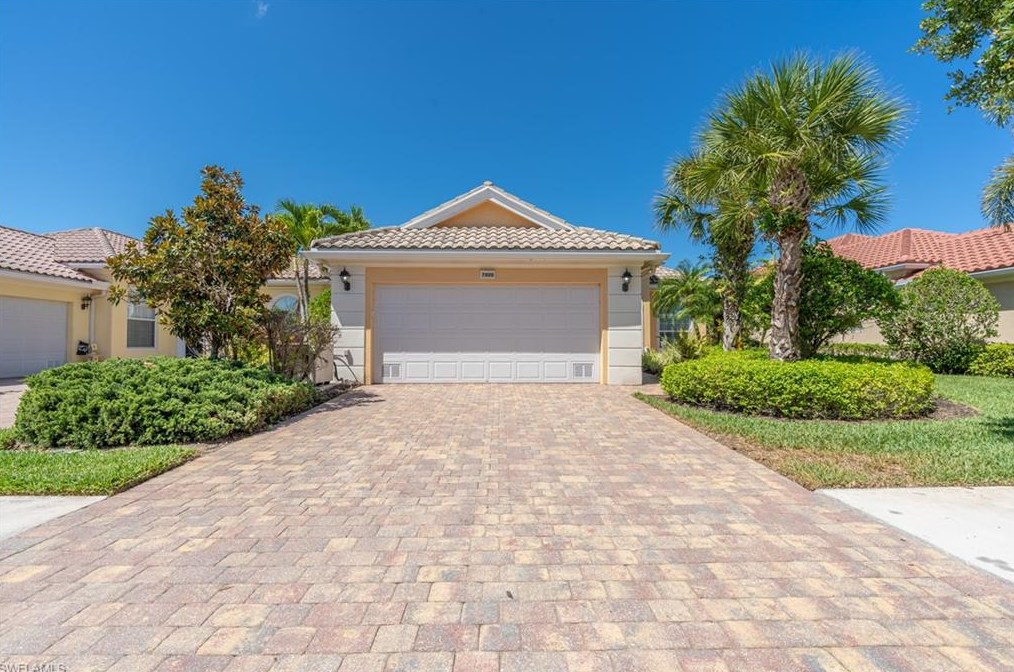 7800 Orvieto Ct, Naples, FL 34114-2626