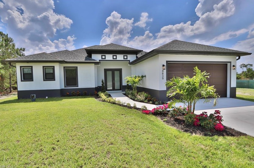 4839 16 St, Naples FL 34120-0064 exterior