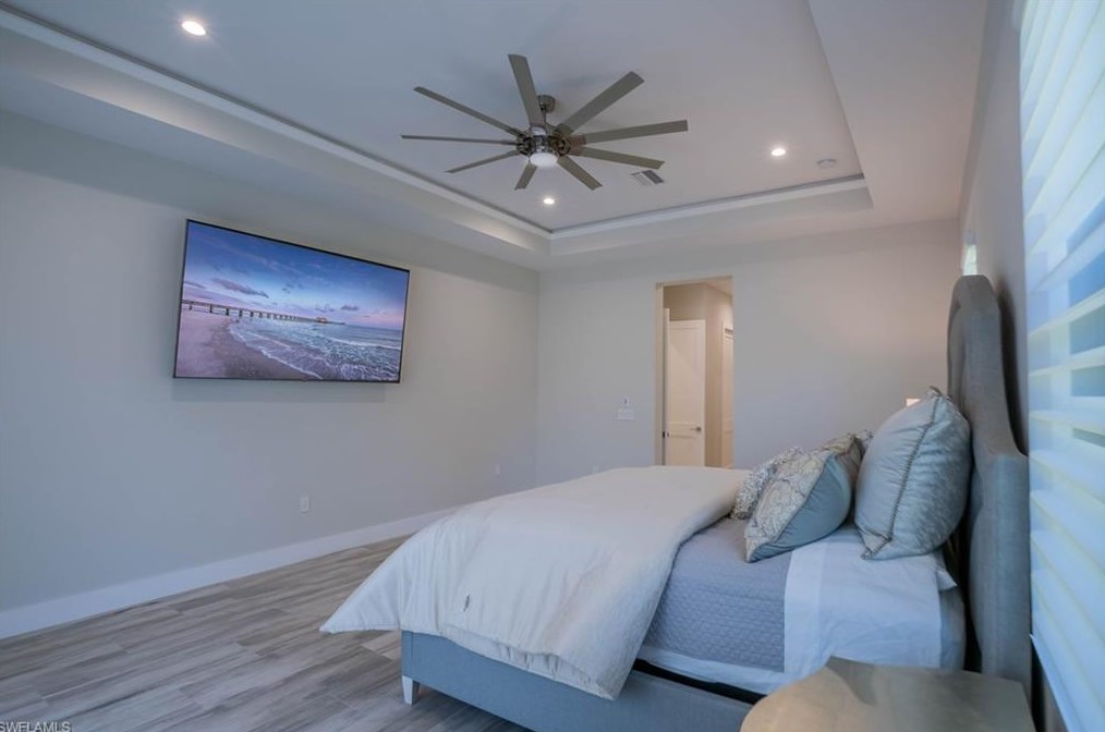 9974 Winterview Dr, Naples FL 34109-1519 exterior