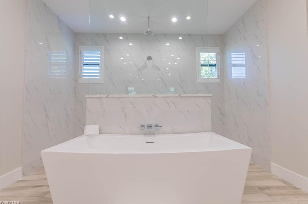 9974 Winterview Dr, Naples FL 34109-1519 exterior