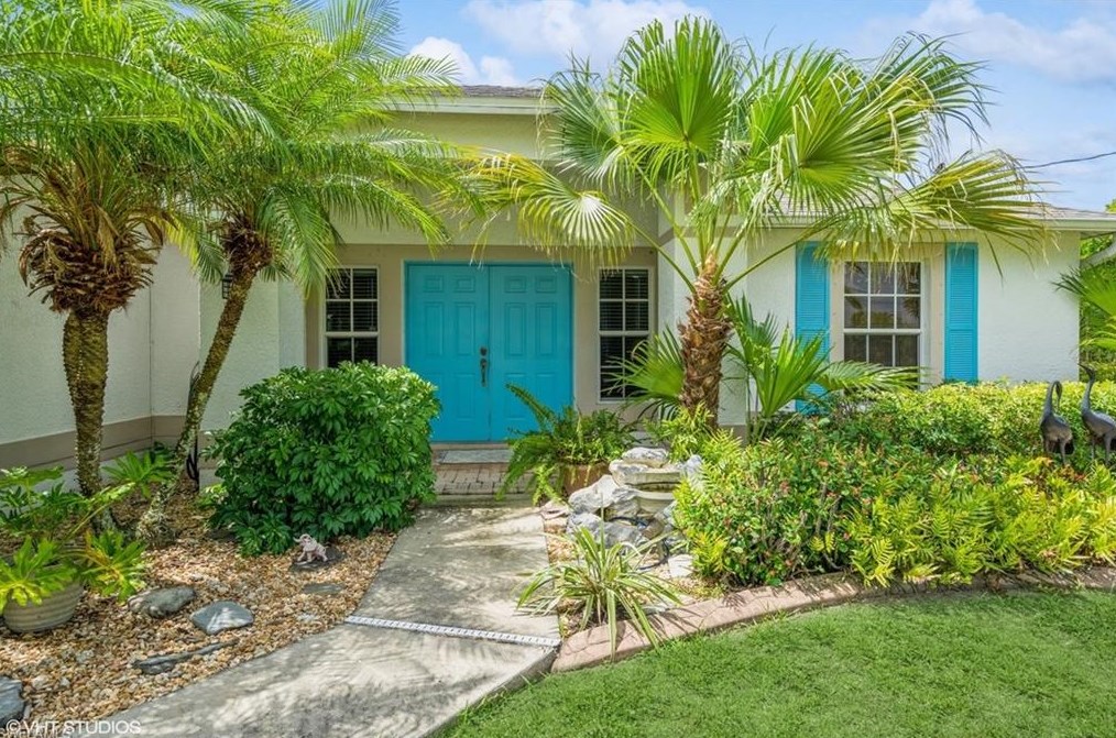 1514 17th St, Cape Coral, FL 33909-5359