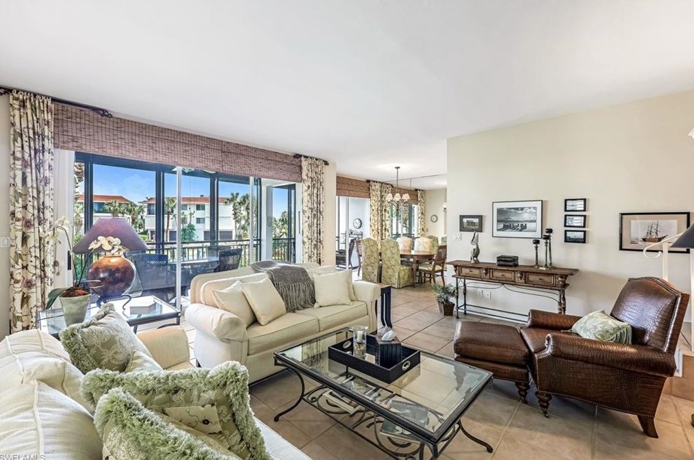 2216 Gulf Shore Blvd, Naples, FL 34102-1609