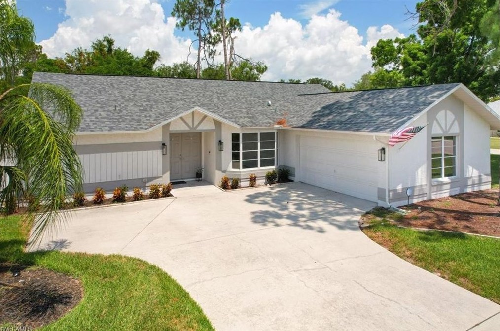 19027 Pine Run Ln, Fort Myers, FL 33967-4802