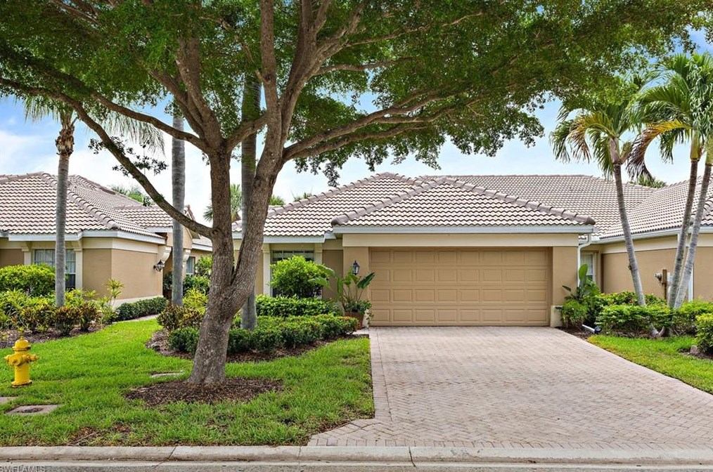 10071 Colonial Country Club Blvd, Fort Myers FL  33913-7018 exterior