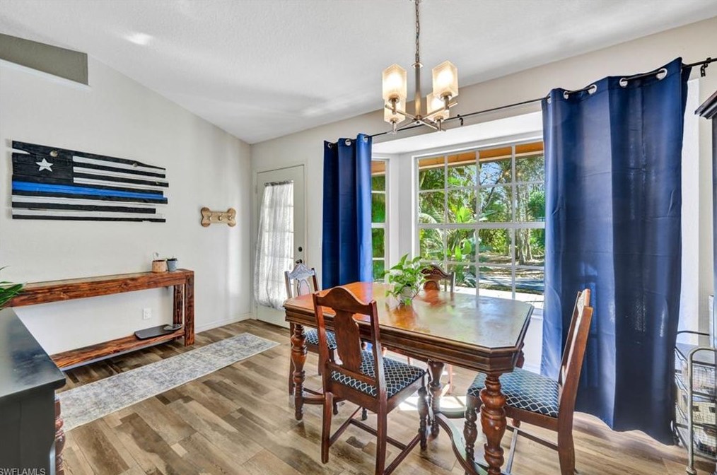 825 23 St, Naples FL 34120-1830 exterior