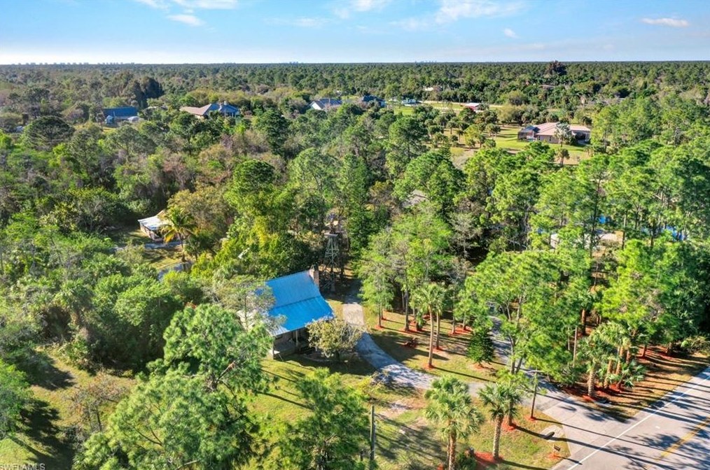 825 23 St, Naples FL 34120-1830 exterior