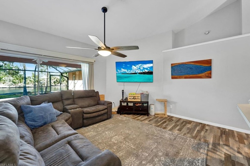 825 23 St, Naples FL 34120-1830 exterior