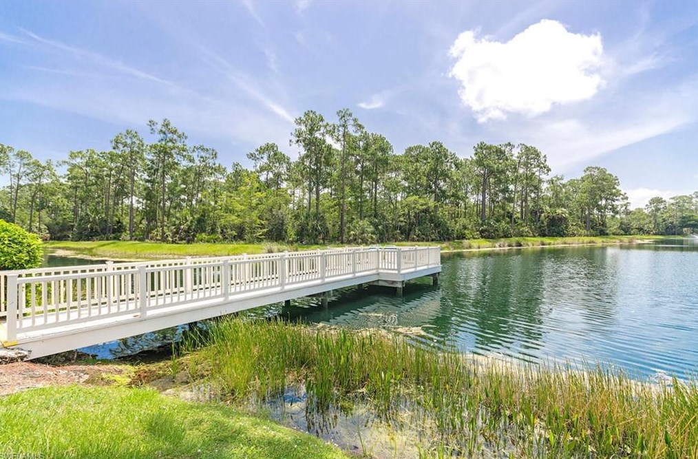 5330 Andover Dr, Naples FL  34110-2384 exterior