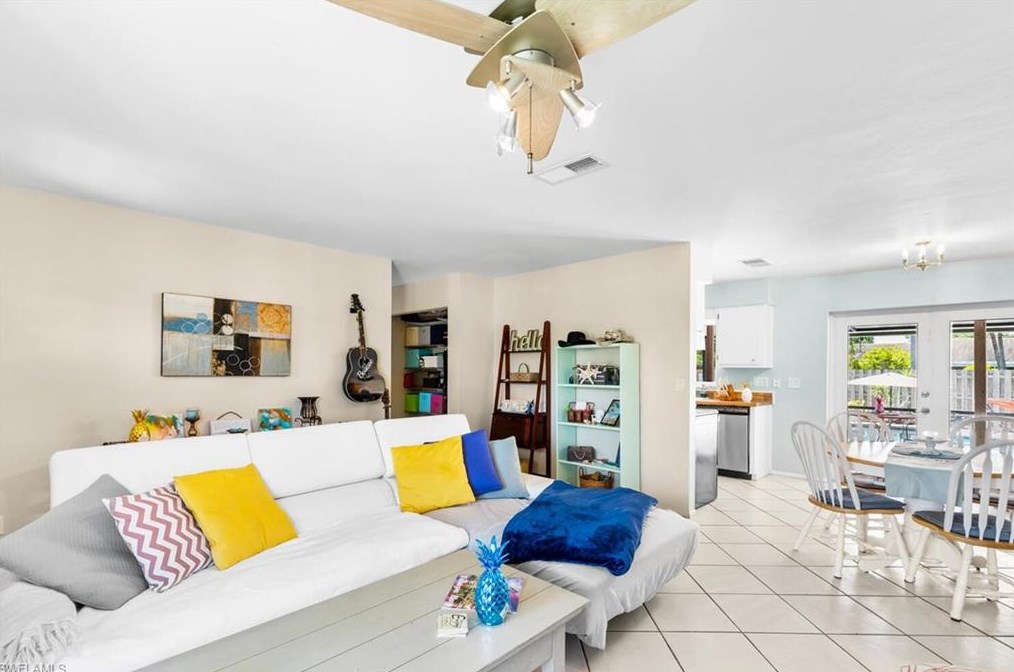 9208 Hamlin Rd, Fort Myers FL  33967-3702 exterior