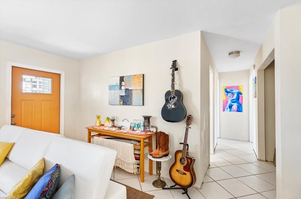 9208 Hamlin Rd, Fort Myers FL  33967-3702 exterior