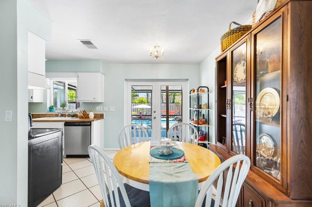 9208 Hamlin Rd, Fort Myers FL  33967-3702 exterior