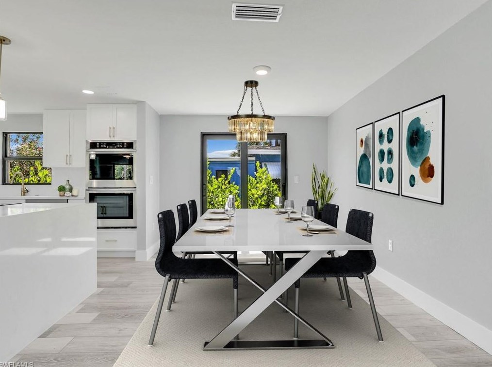 801 107 Ave, Naples FL 34108-1860 exterior