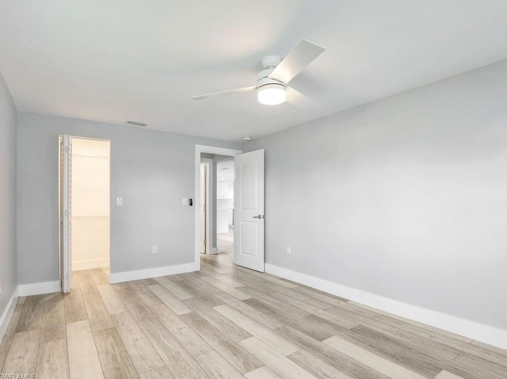 801 107 Ave, Naples FL 34108-1860 exterior