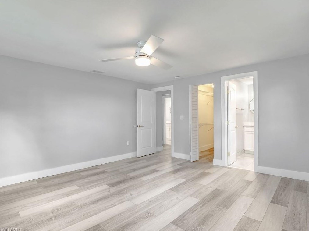 801 107 Ave, Naples FL 34108-1860 exterior