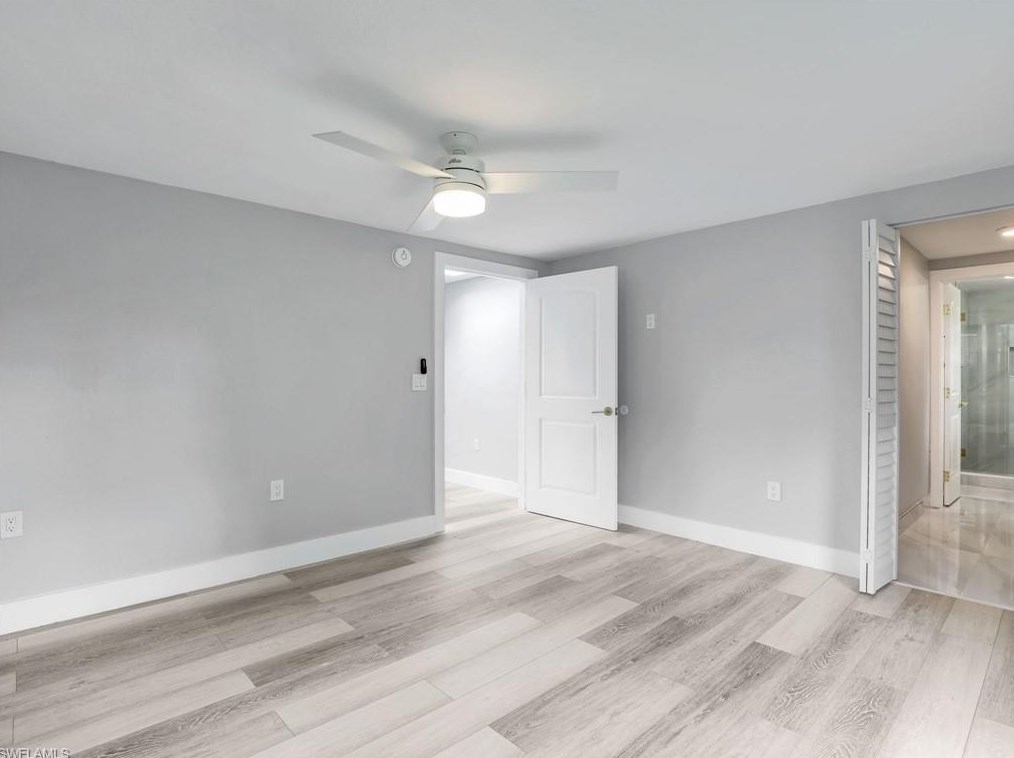 801 107 Ave, Naples FL 34108-1860 exterior