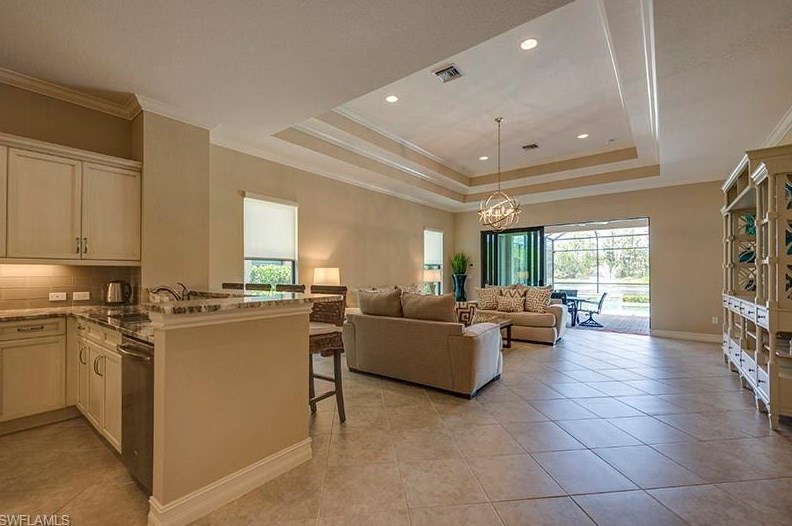 6564 Roma Way, Naples, FL 34113