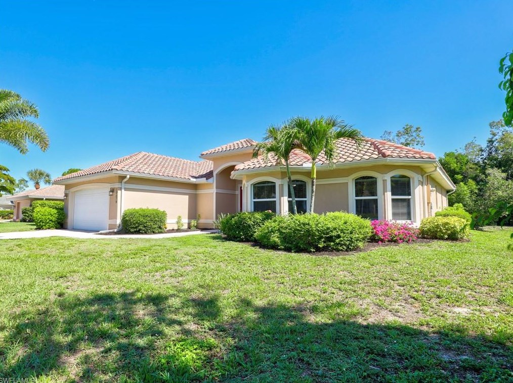 10079 Hidden Pines Ln, Bonita Springs, FL 34135