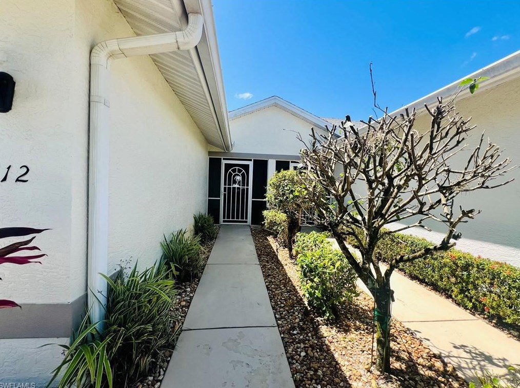 6212 Shadowood Cir #2001, Naples, FL 34112