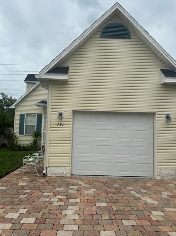 171 Leawood Cir, Naples, FL 34104-4158