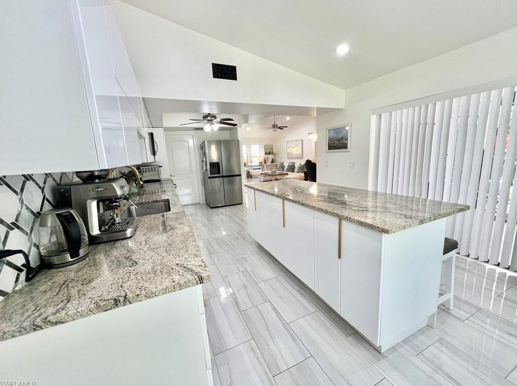 2499 River Reach Dr, Naples FL 34104-6928 exterior