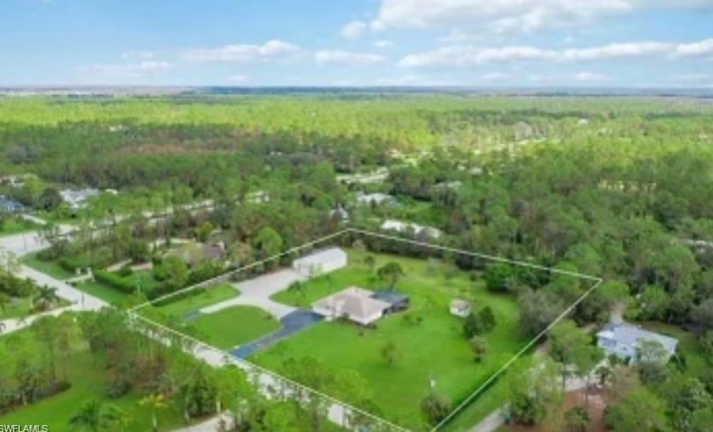 88 31 St, Naples FL 34117-3101 exterior