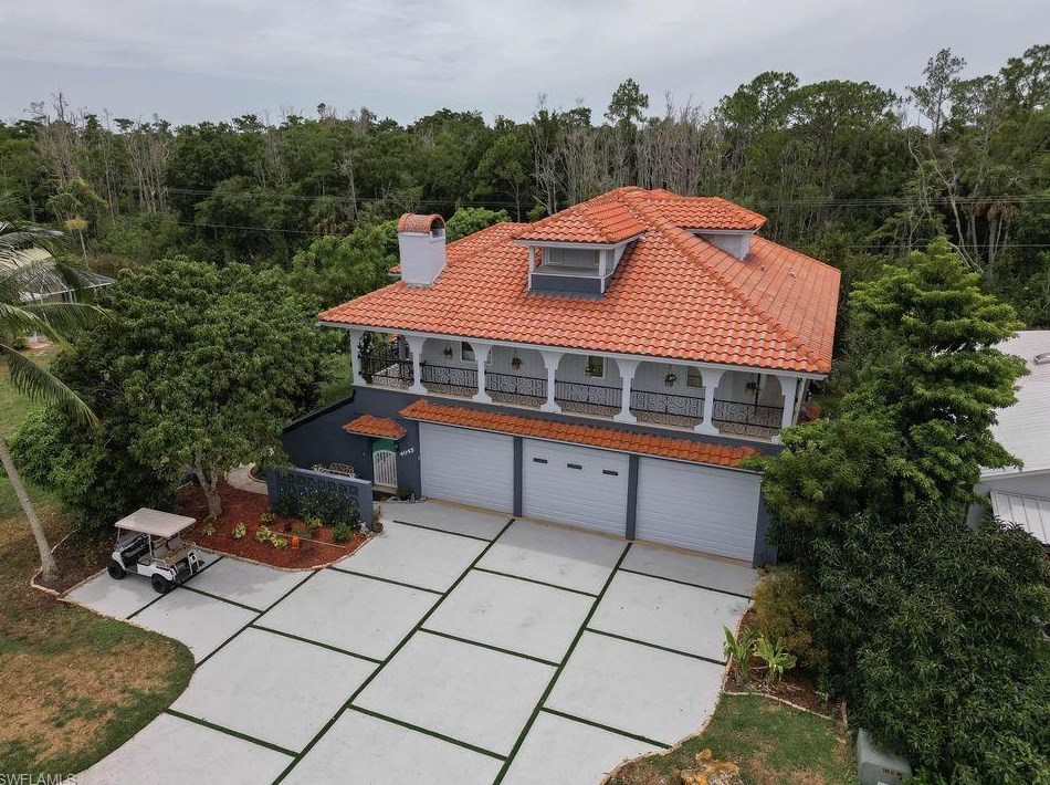 4045 Skyway Dr, Naples, FL 34112-2926