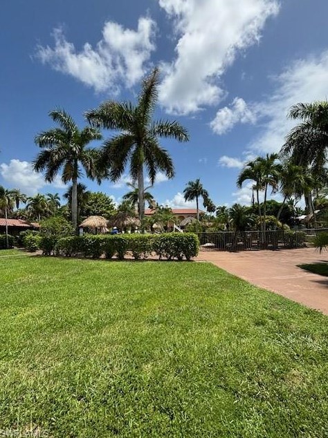 25000 Tamiami Trl, Naples FL  34114-9602 exterior