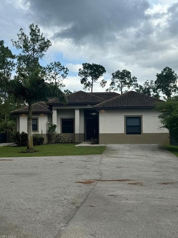 582 Everglades Blvd, Naples FL  34117-4529 exterior
