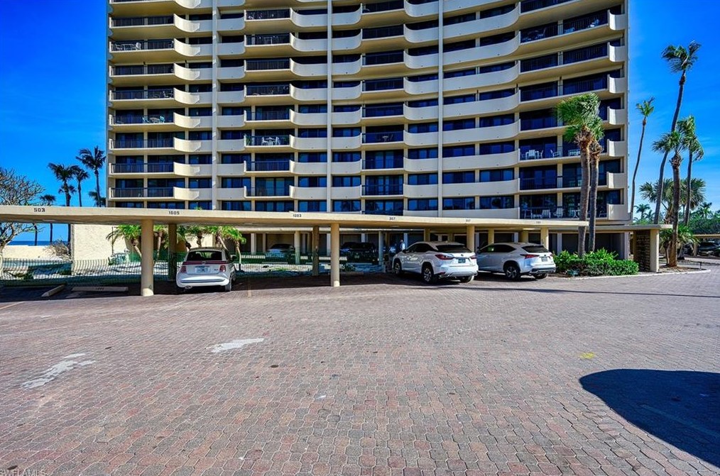 4001 Gulf Shore Blvd, Naples FL  34103-2290 exterior