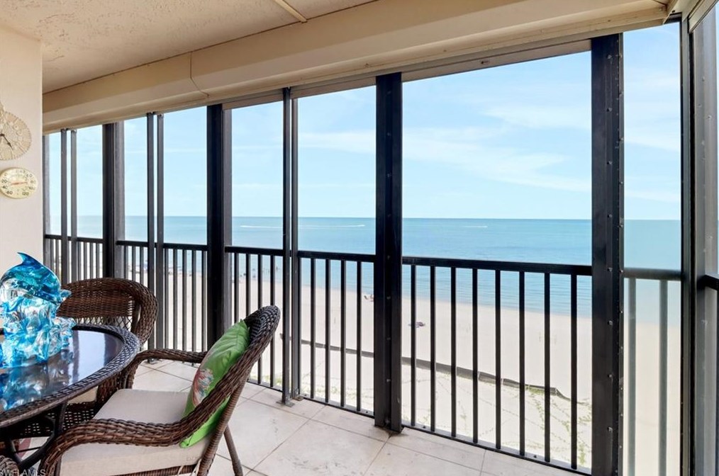 9415 Gulf Shore Dr, Naples FL 34108-2048 exterior