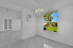 36 Lanai Cir, Naples, FL 34112 - Photo 12