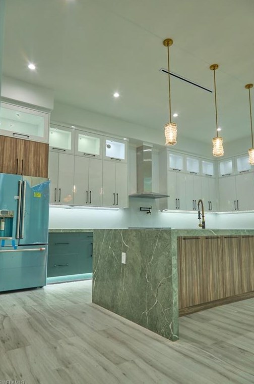 5847 English Oaks Ln, Naples FL 34119-1329 exterior