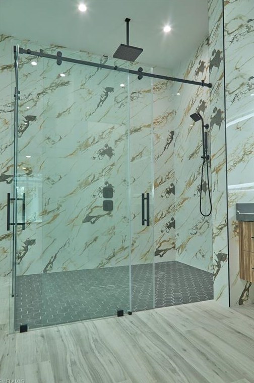 5847 English Oaks Ln, Naples FL 34119-1329 exterior