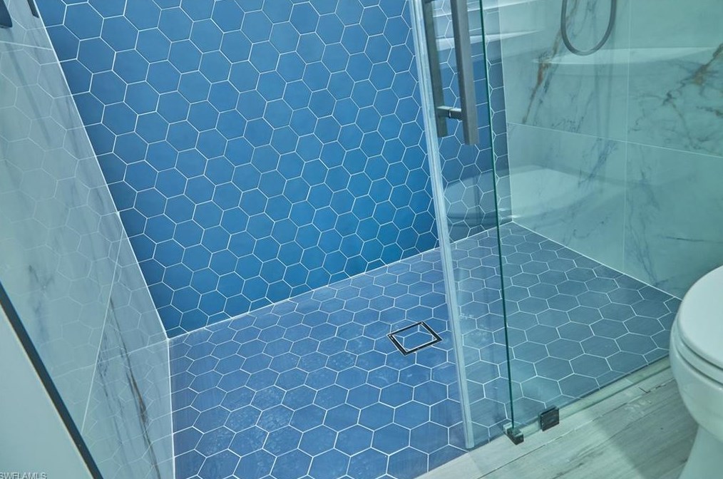 5847 English Oaks Ln, Naples FL 34119-1329 exterior