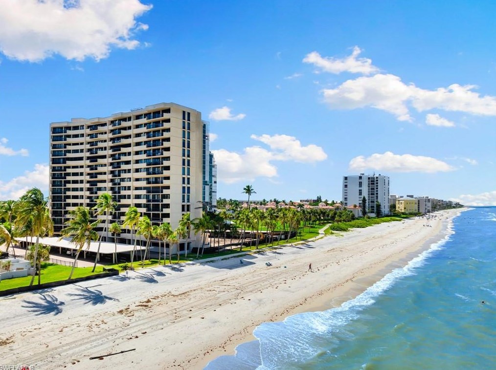 4001 Gulf Shore Blvd, Naples FL 34103-2290 exterior