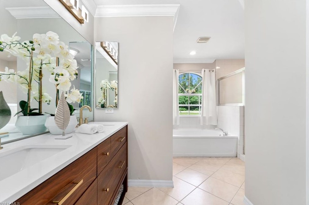 3280 18 Ave, Naples FL 34117-4524 exterior