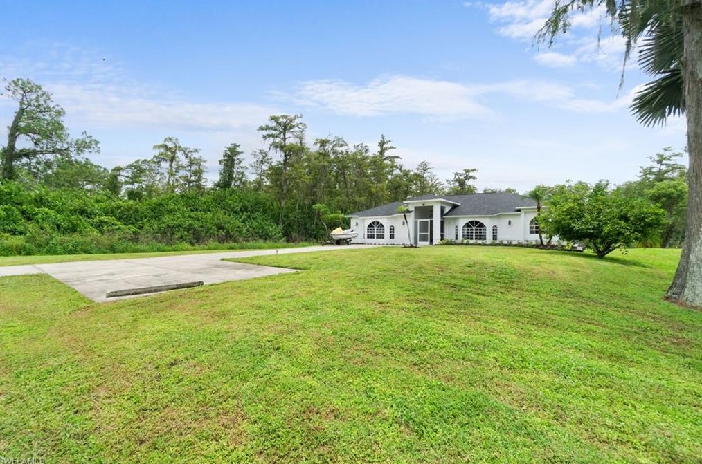 3280 18 Ave, Naples FL 34117-4524 exterior